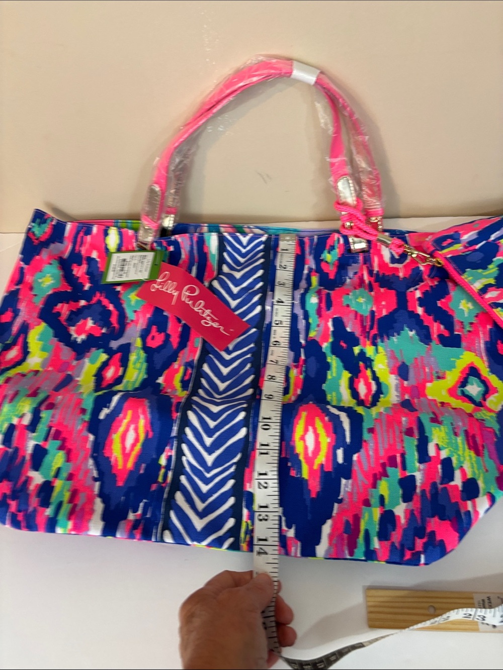 Lilly Pulitzer Beach Bathers Reversible Tote and Pouch NWT - Picture 9 of 16